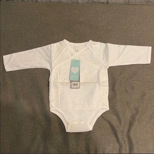 aden & anais unisex baby kimono bodysuit. Side snap onesie. NWOT.